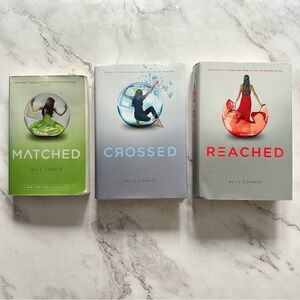Matched Trilogy: Matched, Crossed, Reached Books (by Ally Condie)
